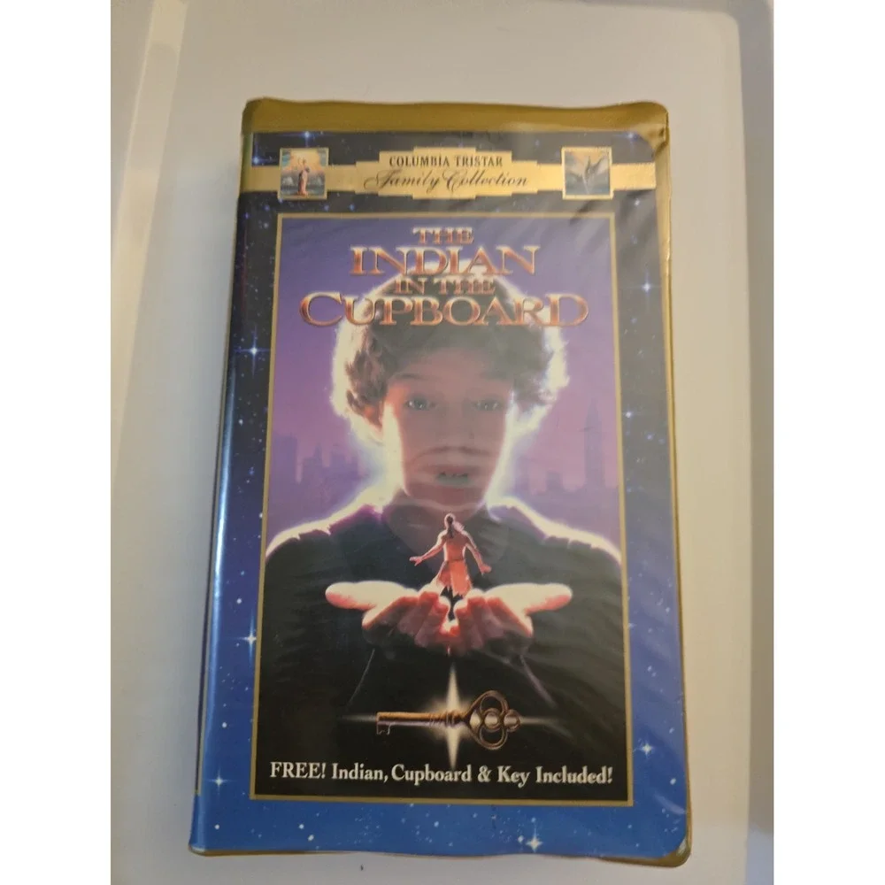 Vintage 1995 Indian in the Cupboard, VHS Movie, Columbia Home Video CLAMSHELL